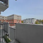 Rent Like - Spacious With Balcony Slonimskiego 2 Lägenhet