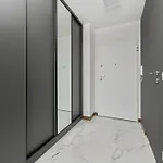 Lägenhet Rent Like - Spacious With Balcony Slonimskiego 2
