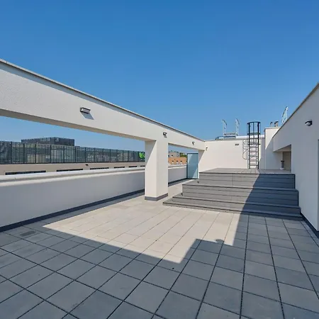 Rent Like - Spacious With Balcony Slonimskiego 2 公寓 *
